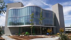 Alue edificio moderno